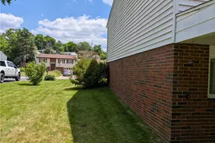 209 Bendix Dr, Moon/Crescent Twp, PA 15108 - Photo 6