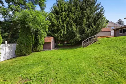 113 Lycoming Dr, Moon/Crescent Twp, PA 15108 - Photo 18