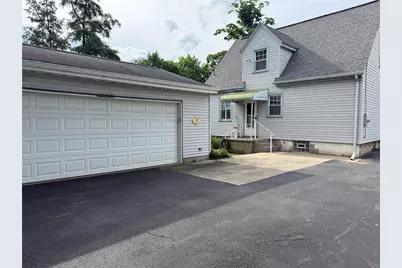 105 W Clen Moore Boulevard, Neshannock Township, PA 16105 - Photo 4