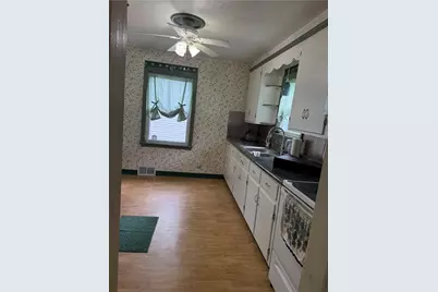 105 W Clen Moore Boulevard, Neshannock Township, PA 16105 - Photo 8
