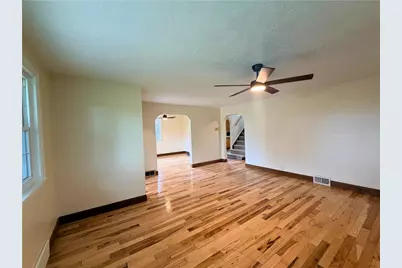 1166 N Main St, South Strabane, PA 15301 - Photo 12