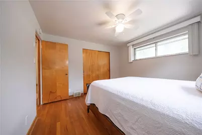 5229 Colewood Dr, Pittsburgh, PA 15236 - Photo 16