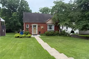 139 Glenfield Dr, Pittsburgh, PA 15235 - Photo 2