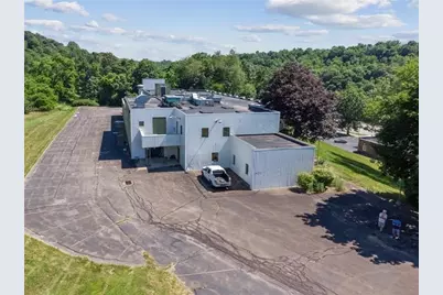 520 Pleasant Valley Rd, Trafford, PA 15085 - Photo 2