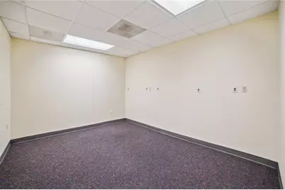 520 Pleasant Valley Rd, Trafford, PA 15085 - Photo 14
