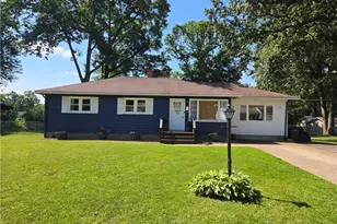 316 Crestview Dr, Washington, PA 16323 - Photo 1