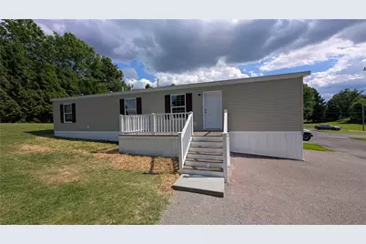 207 Cedar Ln, Middlesex Township, PA 16059 - Photo 2