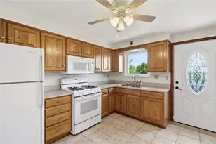 14332 Roberta Dr, North Huntingdon, PA 15642 - Photo 12