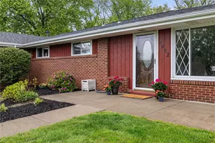 2052 Hulton Rd, Pittsburgh, PA 15147 - Photo 8