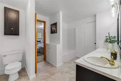 2052 Hulton Rd, Pittsburgh, PA 15147 - Photo 10