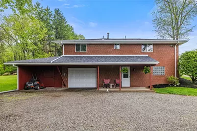2052 Hulton Rd, Pittsburgh, PA 15147 - Photo 4