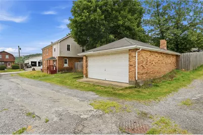 208 37th Street Ext, West Mayfield, PA 15010 - Photo 24