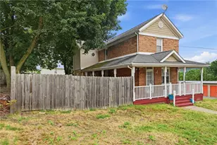 208 37th St Ext, West Mayfield, PA 15010 - Photo 4