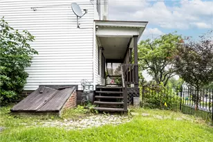 1593 Philadelphia St, Indiana Boro, PA 15701 - Photo 4