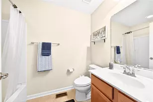 108 Noble Woods Dr, Moon/Crescent Twp, PA 15108 - Photo 12