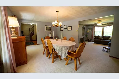 5911 Oak Hill Ct, Murrysville, PA 15632 - Photo 4