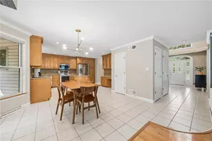 1115 Chaucer Dr, Unity Township, PA 15601 - Photo 8