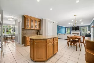 1115 Chaucer Dr, Unity Township, PA 15601 - Photo 6
