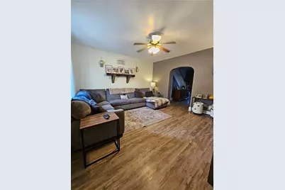 1113 Cleveland Ave, Brackenridge, PA 15014 - Photo 2