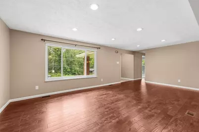 1131 Old Route 31, Mount Pleasant Township, PA 15666 - Photo 8