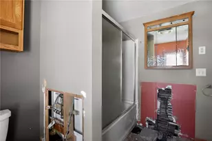 122 W Main St, Greenville Boro, PA 16125 - Photo 18