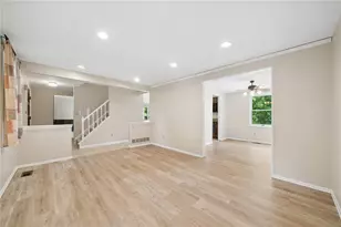2104 Berkshire Dr, Monroeville, PA 15146 - Photo 10
