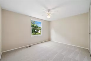2104 Berkshire Dr, Monroeville, PA 15146 - Photo 32