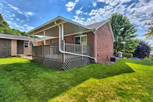 1125 Acorn Dr, South Greensburg Boro, PA 15601 - Photo 28