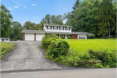 37 Millersdale Rd, Jeannette, PA 15644 - Photo 6