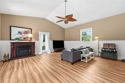 2906 E Elfinwild Rd, Hampton, PA 15101 - Photo 12