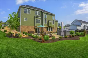 217 Hickory Ln, Adams Township, PA 16046 - Photo 6