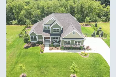 217 Hickory Ln, Adams Township, PA 16046 - Photo 2