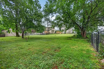 109 E Larkspur St, Munhall, PA 15120 - Photo 34