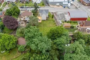 109 E Larkspur St, Munhall, PA 15120 - Photo 40