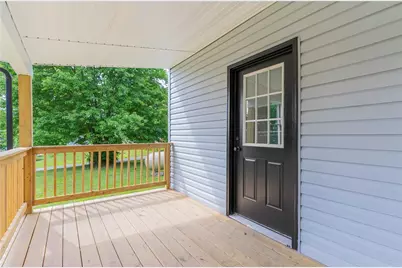 410 Washington St, Jamestown, PA 16134 - Photo 8