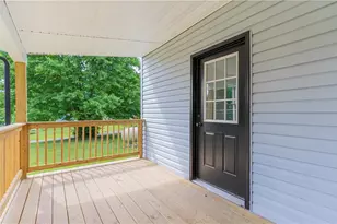 410 Washington St, Jamestown, PA 16134 - Photo 8