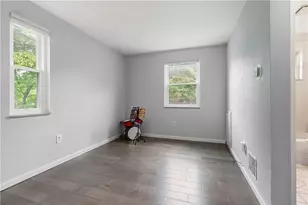 1558 Duncan Dr, Pittsburgh, PA 15237 - Photo 12