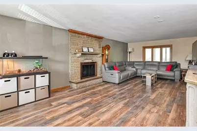 3118 Haberlein Rd, Hampton, PA 15044 - Photo 2