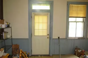 1009 Chartiers Ave, McKees Rocks, PA 15136 - Photo 6