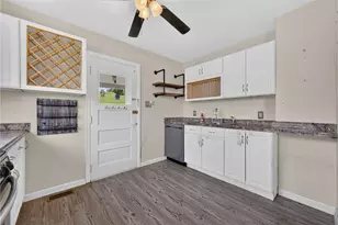 13 Washington Ave, North Irwin, PA 15642 - Photo 16