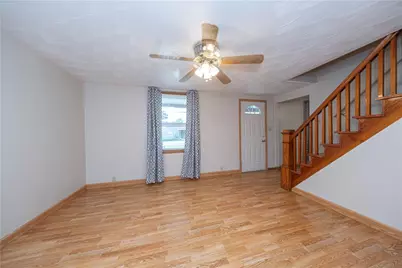 1112 S Hewitt Ave, Canton Township, PA 15301 - Photo 6