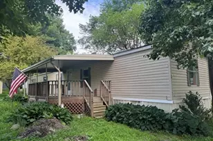 115 Woodview Dr, Middlesex Township, PA 16059 - Photo 1