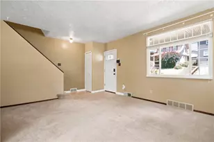 1228 Fortuna Ave, Pittsburgh, PA 15226 - Photo 4