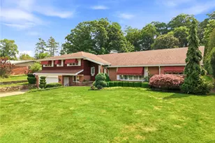 665 S 2nd St, Sharpsville, PA 16150 - Photo 2