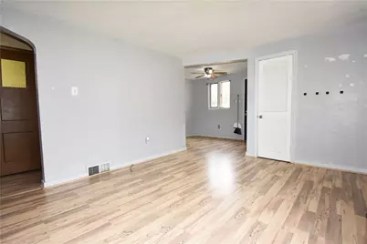 1031 Alquin St, Port Vue, PA 15133 - Photo 10