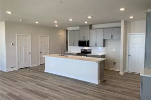 1008 Madisyn Ln, Middlesex Township, PA 16059 - Photo 2