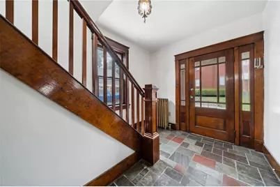 333 Greenwood Pl, Bridgeville, PA 15017 - Photo 4
