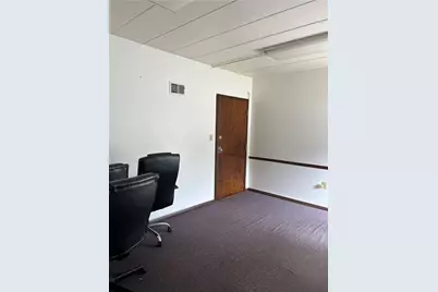 4501 Peoples Road #208, Ross Twp, PA 15237 - Photo 6
