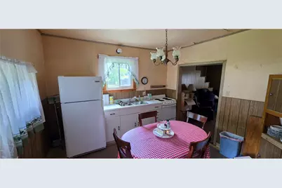30 Orange St, Conemaugh-Yough Townships, PA 15681 - Photo 2