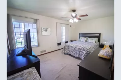 2746 Kingston Dr, Harrison Township, PA 15065 - Photo 14